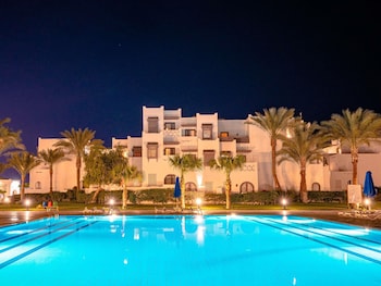 Superior Double Room, 1 Double Bed, Pool View