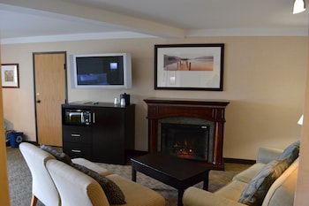 Standard Room, 1 King Bed, Non Smoking, Jetted Tub (Larger Room)