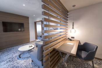 Suite, 1 Bedroom, Accessible, Club Lounge Access