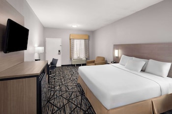 Standard Room, 1 King Bed
