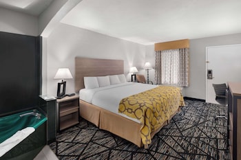 Studio Suite, 1 King Bed, Non Smoking