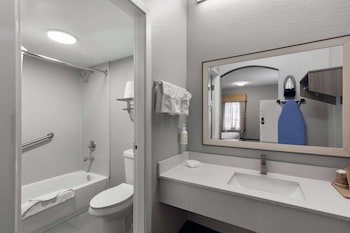 Standard Room, 2 Queen Beds