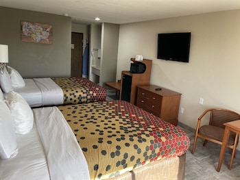 Standard Room, 2 Queen Beds, Non Smoking