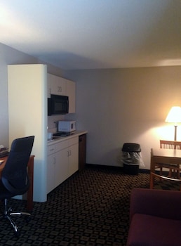 Standard Room, 1 King Bed
