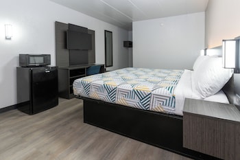 Deluxe Room, 1 King Bed, Non Smoking