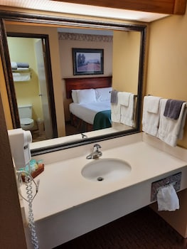 Room, 2 Queen Beds, Non Smoking