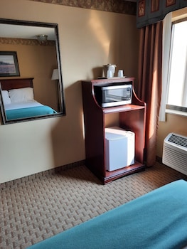 Room, 2 Queen Beds, Non Smoking