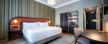 Deluxe Room, 1 King Bed