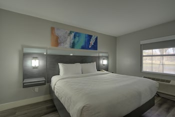 Room, 1 King Bed, Non Smoking (Upgrade)