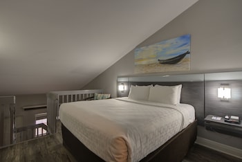 Suite, 1 King Bed, Non Smoking