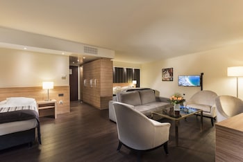 Classic Plus Family Room