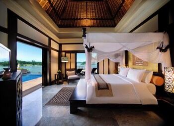 One Bedroom Oceanview Infinity Pool Villa