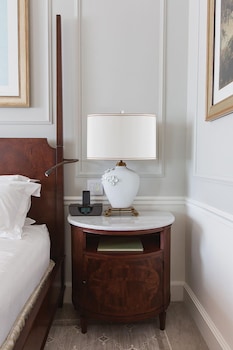 Premier King Room