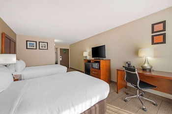 Double Room, 2 Double Beds, Non Smoking