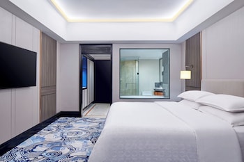 Club Room, 1 King Bed