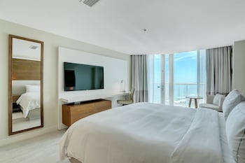 Suite, Multiple Beds