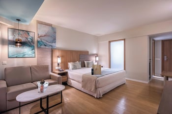 Junior Suite, Ocean View (Elite Club  | +18 | U)
