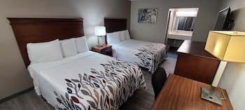 Deluxe Room, 2 Queen Beds, Non Smoking
