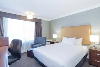Standard Room, 1 Queen Bed