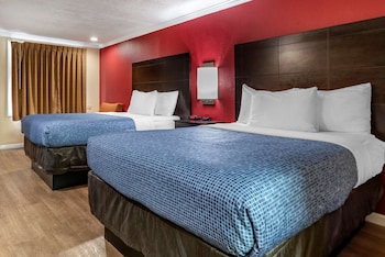 Standard Room, 2 Double Beds, Smoking
