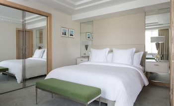 Suite (Mayfair)