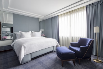 Suite (Ambassador)