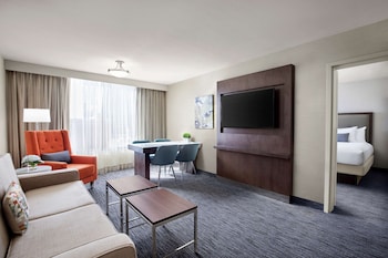 Executive Suite, 2 Queen Beds, Corner