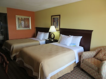 Room, 2 Double Beds, Non Smoking (Pet Friendly)
