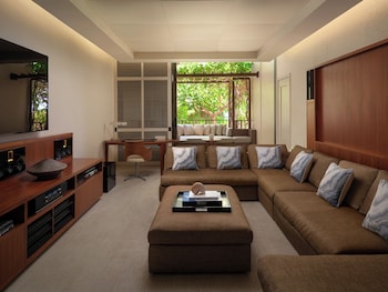 Orchid Suite
