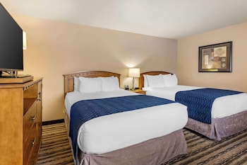 Standard Room, 2 Queen Beds, Non Smoking, Refrigerator & Microwave (Small Room)