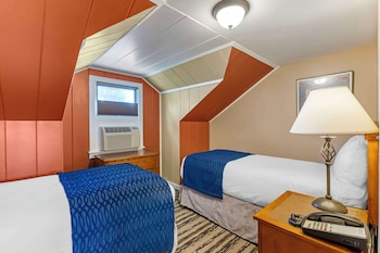 Suite, Multiple Beds, Non Smoking, Kitchen