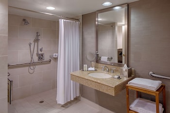 Room, 2 Queen Beds, Accessible, Non Smoking