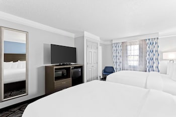 Standard Room, 2 Queen Beds, Non Smoking