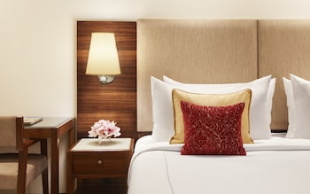 Premium Sea View King Bed