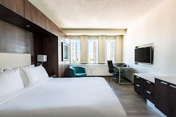 Room, Multiple Beds, Microwave