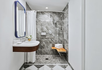 Classic Room, 1 King Bed, Mobility Accessible (Roll-In Shower)