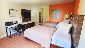 Deluxe Room, 2 Double Beds, Non Smoking, Refrigerator & Microwave