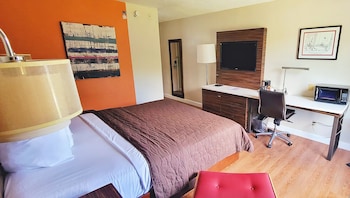 Deluxe Room, 1 King Bed, Non Smoking