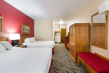 Standard Room, 2 Queen Beds, Accessible, Bathtub