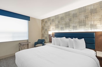 Suite, 1 King Bed, Non Smoking, Jetted Tub