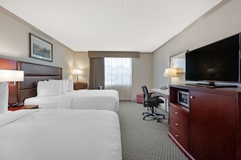 Standard Room, 2 Queen Beds, Non Smoking, Fireplace