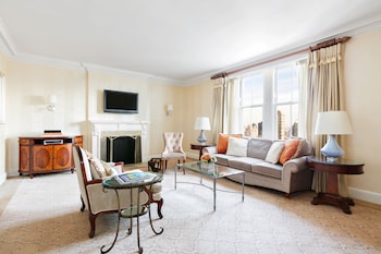 Premier Suite, City View