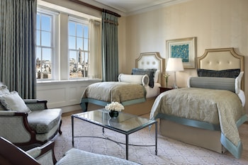 Deluxe Room 2 Twin Beds