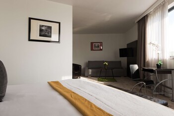 Junior Suite, 1 King Bed, Non Smoking