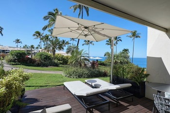 Room, 1 King Bed, Lanai, Ocean View (Sundeck, Ground Floor)