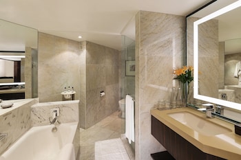 Premier Suite
