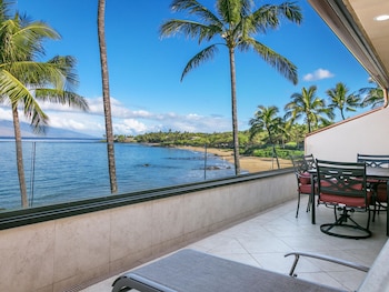 Condo, 2 Bedrooms, Oceanfront (F306)