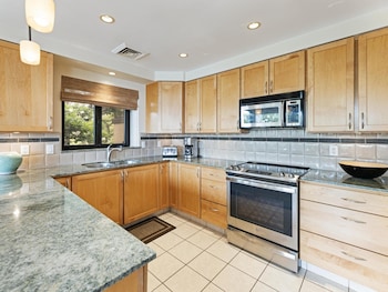 Condo, 2 Bedrooms, Oceanfront (C207)