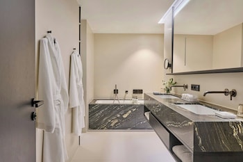 Room, 1 Bedroom, City View (Terrace)