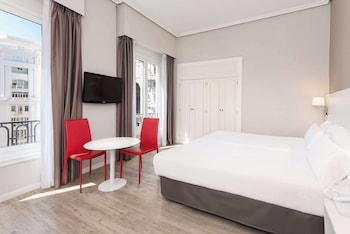 Standard Room with Views